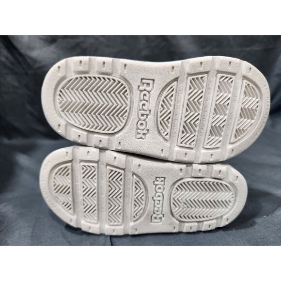 Reebok Peppa Pig Complete Sneaker - Toddler size 10 NEW NO BOX! - Picture 12 of 13